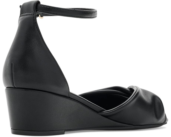 Сандалии Anne Klein Whitby с квадратным носком на танкетке