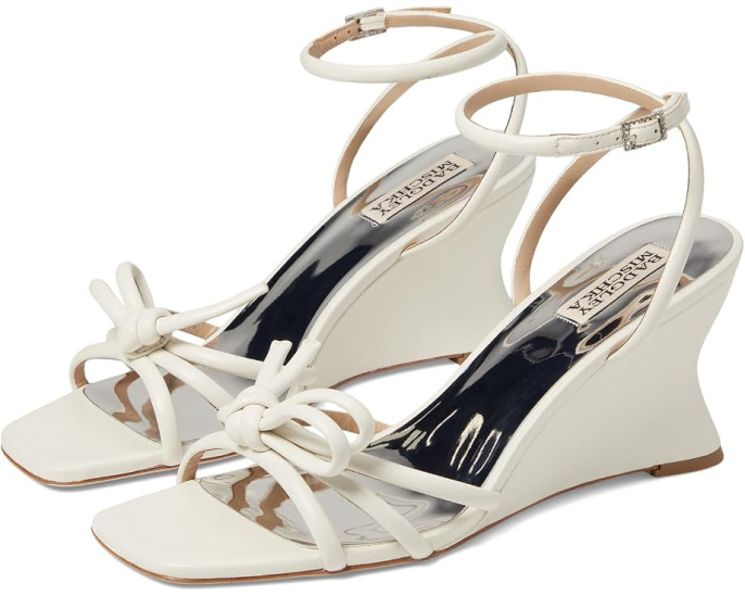 Босоножки Luciana с квадратным носком от Badgley Mischka