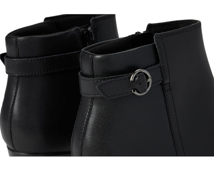 Ботильоны Clarks Emily 2 Belle с миндалевидным носком и ремешком на пряжке сзади
