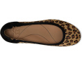 Балетки Dansko Madisen с леопардовым принтом и технологией Natural Arch