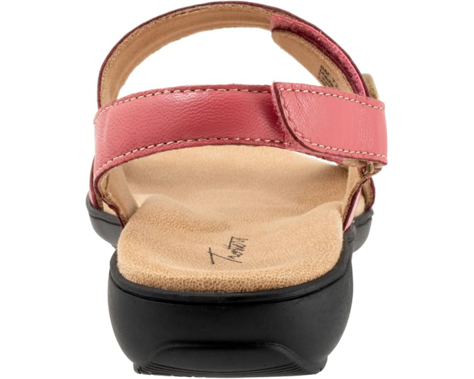 Сандалии Trotters Romi Stitch с стелькой Memory Foam