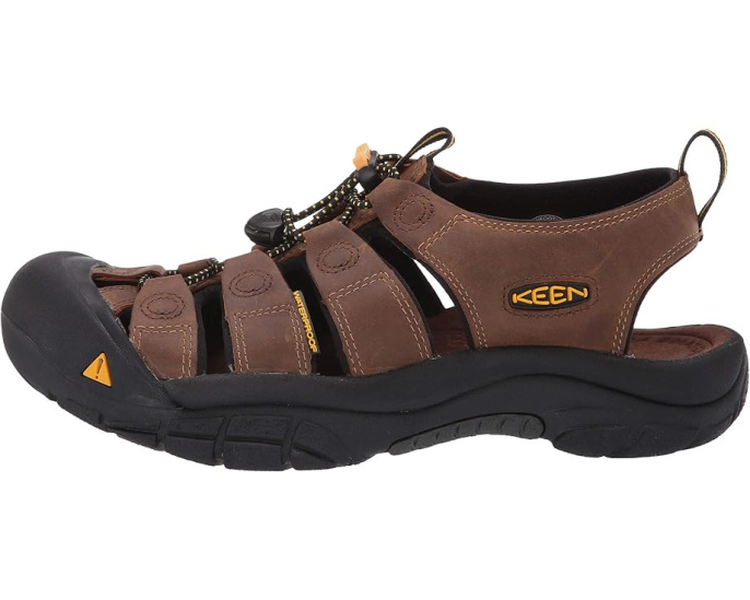Кроссовки KEEN Newport с водонепроницаемым верхом и защитой носка