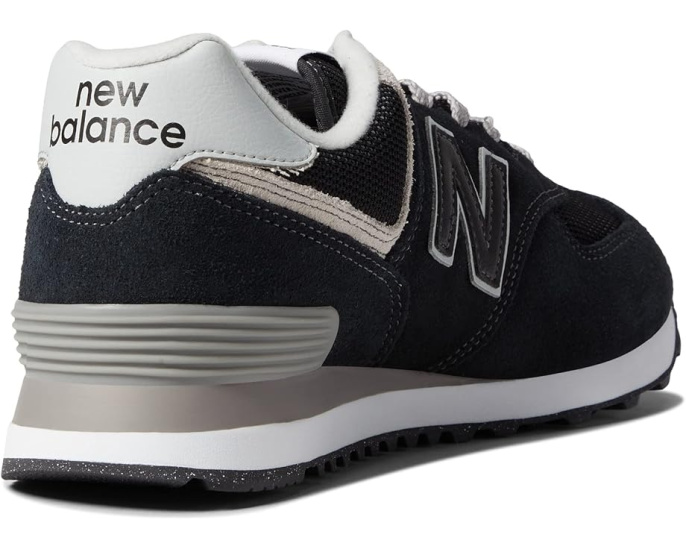Кроссовки New Balance 574 Core с переработанными материалами и амортизацией EVA