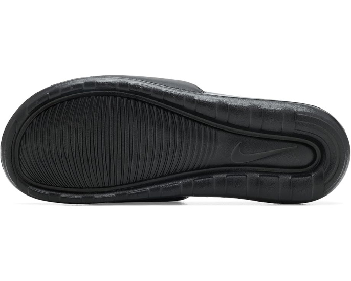 Сланцы Nike Victori One с мягкой пеной и контурным узором