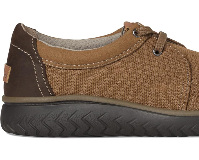 Кроссовки RelaxLite Lace от Clarks с охлаждающей подкладкой