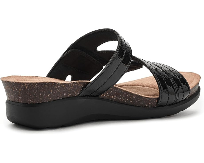 Сандалии Clarks Calenne Holly на платформе с мягкой стелькой Ultimate Comfort