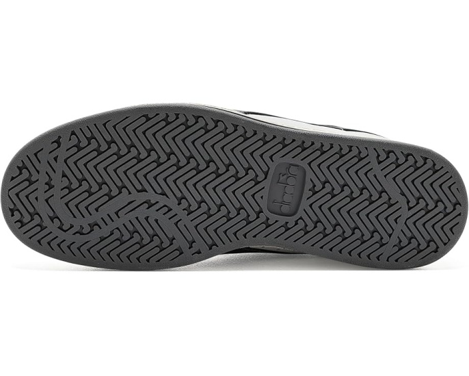 Кроссовки Diadora Prestige Used в ретро-стиле с эффектом потертости