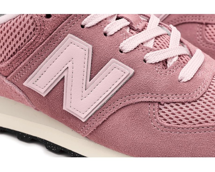Кроссовки New Balance Classics WL574V2 с верхом из замши и сетки