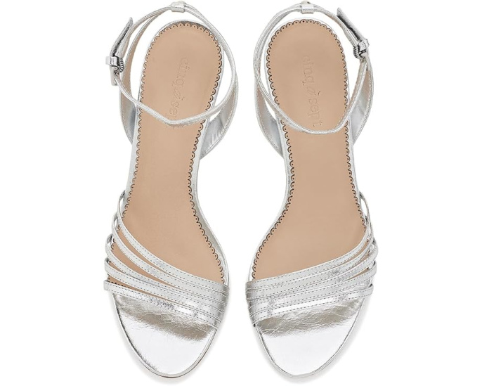 Cinq à Sept сандалии Jackie Metallic Strappy на каблуке