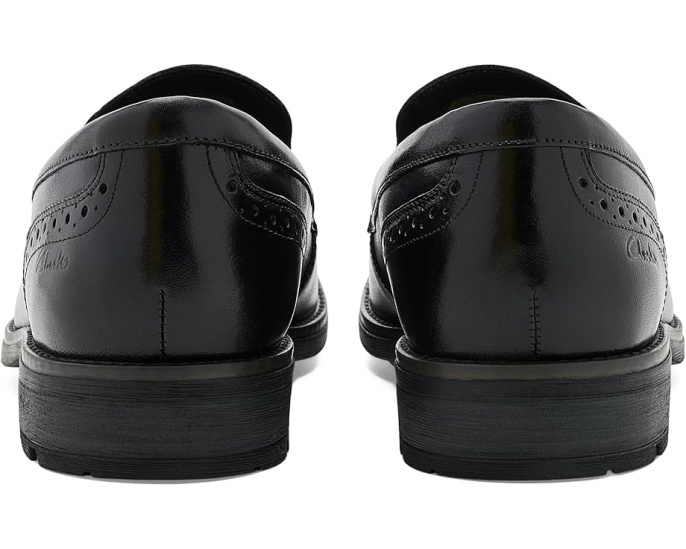 Clarks Emmet Step туфли на каждый день из черной гладкой кожи