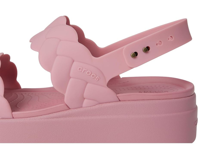 Сандалии Crocs Brooklyn с низким клином и плетеным верхом