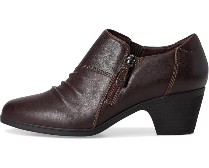 Туфли Clarks Emily 2 Braley с миндалевидным носком и молнией