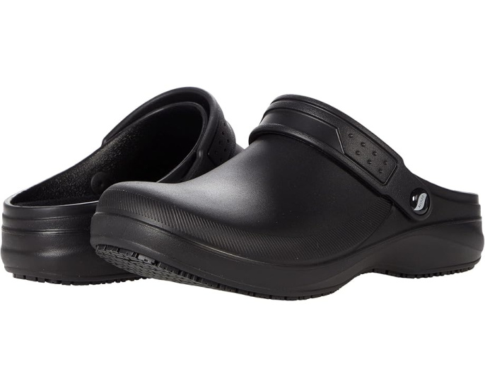 Рабочие клоги Skechers Riverbound Pasay с мувинг-ремнем