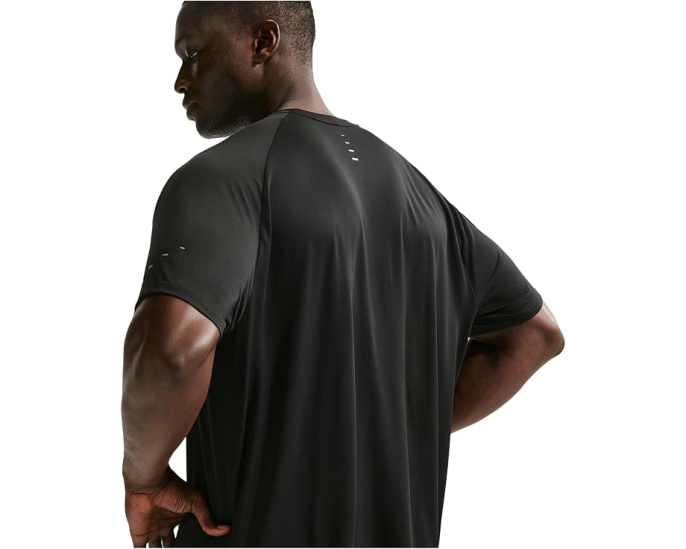 Беговой топ Nike Stride Dri-FIT Adv с коротким рукавом