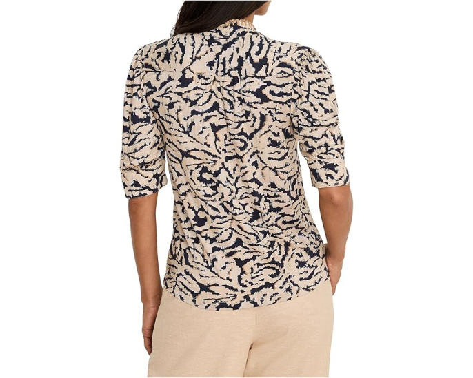 Топ NIC+ZOE Contrast Swirl с разрезным воротником