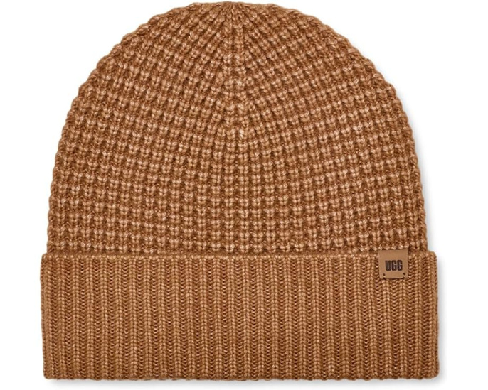 Шапка UGG Waffle Cuff Hat с вафельной вязкой и кожаным логотипом