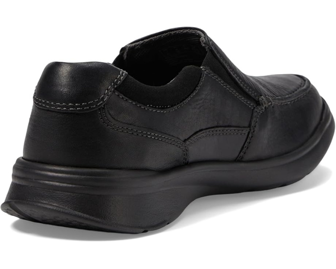 Мокасины Clarks Cotrell Free с технологией Cushion Soft и эластичными вставками