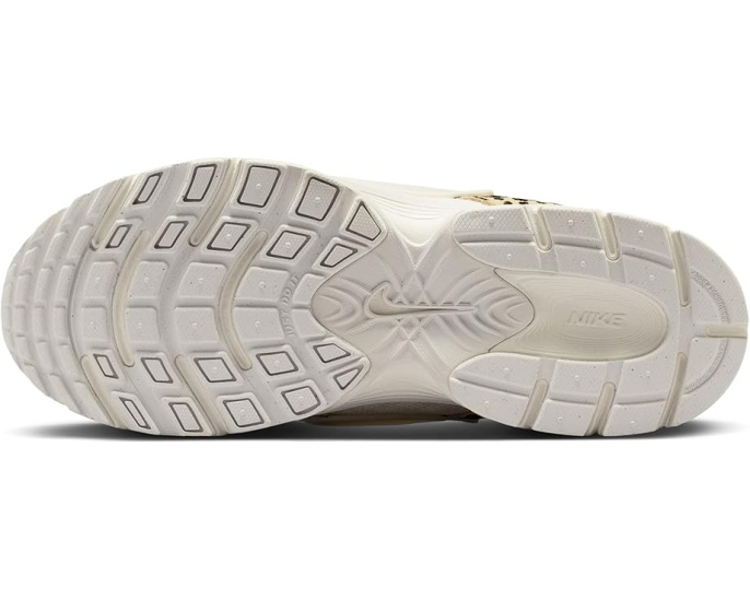 Кроссовки Nike V5 RNR Suede из замши и сетки