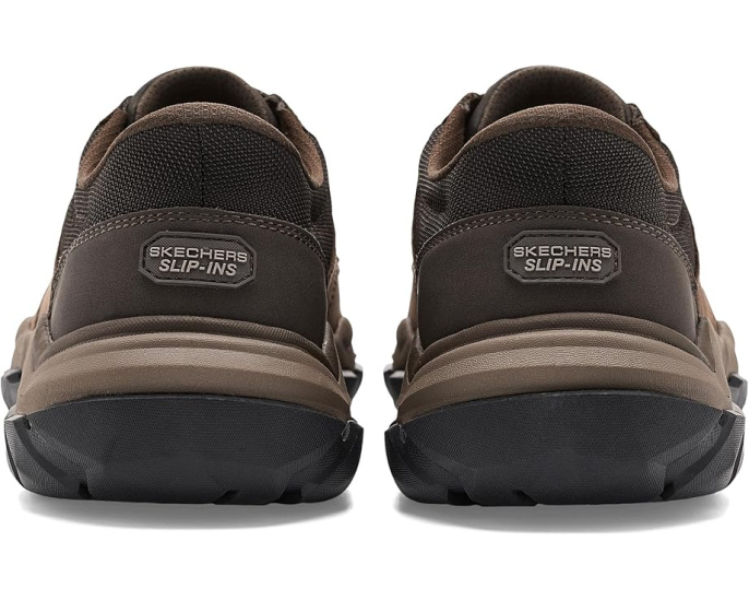 Кроссовки Skechers Santoro с технологией Hands Free Slip-ins