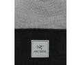 Шапка Arc'teryx Color Block Toque из Tech Wool с широкой манжетой