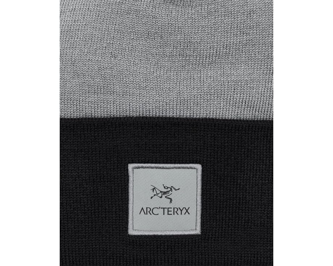 Шапка Arc'teryx Color Block Toque из Tech Wool с широкой манжетой