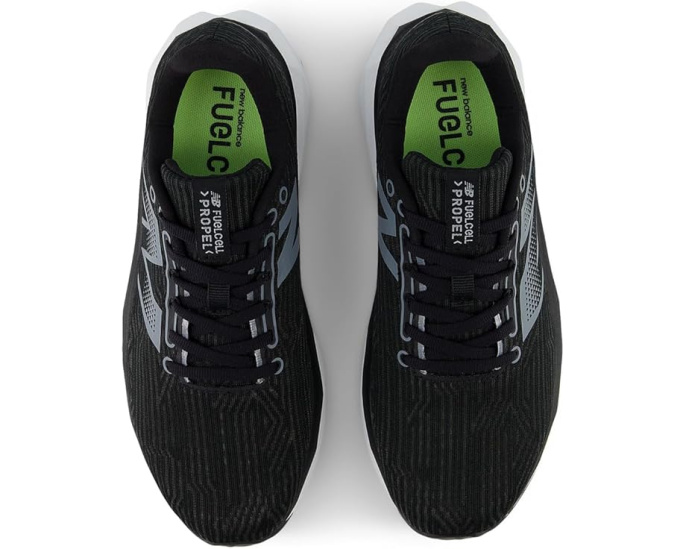 Беговые кроссовки New Balance FuelCell Propel v5 с пеной FuelCell