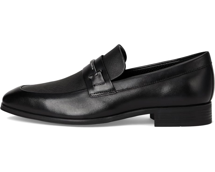 Лоферы Calvin Klein Dillie с металлическим акцентом и миндалевидным носком