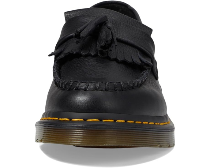 Мокасины Dr. Martens Adrian с кисточками и подошвой Airwair
