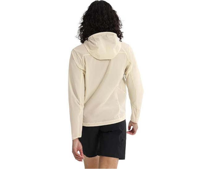 Худи Arc'teryx Sinsola с защитой UPF 50+ и вентиляцией