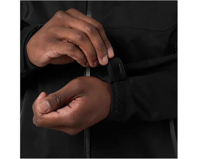 Ветровка Helly Hansen Rain Jacket с технологией HELLY TECH® Performance и проклеенными швами