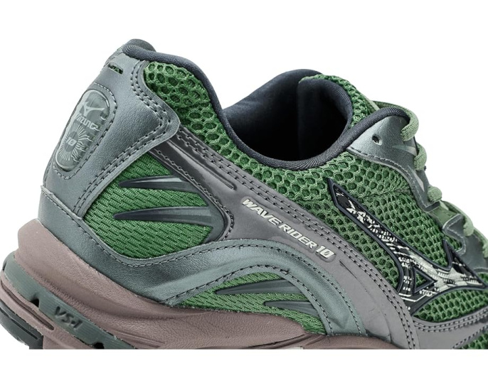 Беговые кроссовки Mizuno Wave Rider 10 с технологией Wave и Intercool