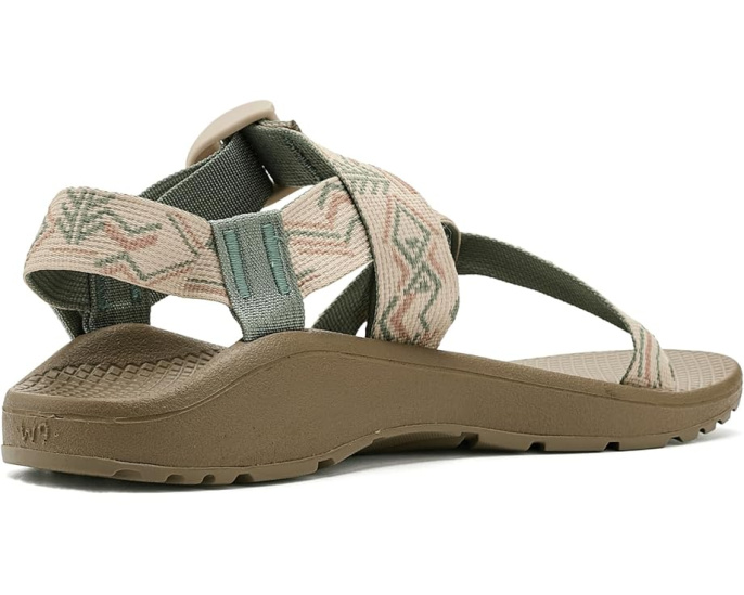 Сандалии Chaco Mega Z Cloud с технологией LUVSEAT и подошвой ChacoGrip