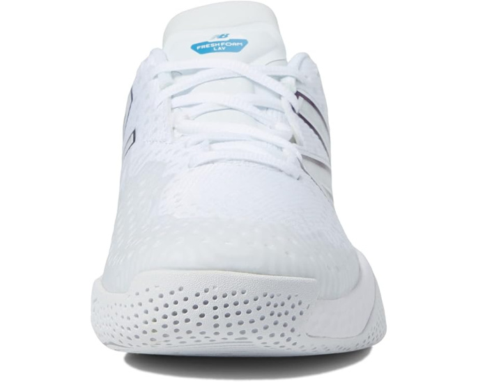 Кроссовки New Balance Fresh Foam Lav V2 с текстильным верхом и круглым носком