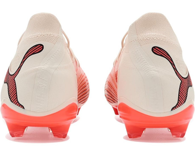 Бутсы Puma Future 9 Match для игры на твердых и искусственных полях с шипами