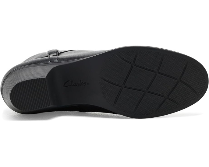 Ботинки Clarks Emily 2 Style на каблуке