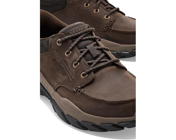 Кроссовки Skechers Santoro с технологией Hands Free Slip-ins