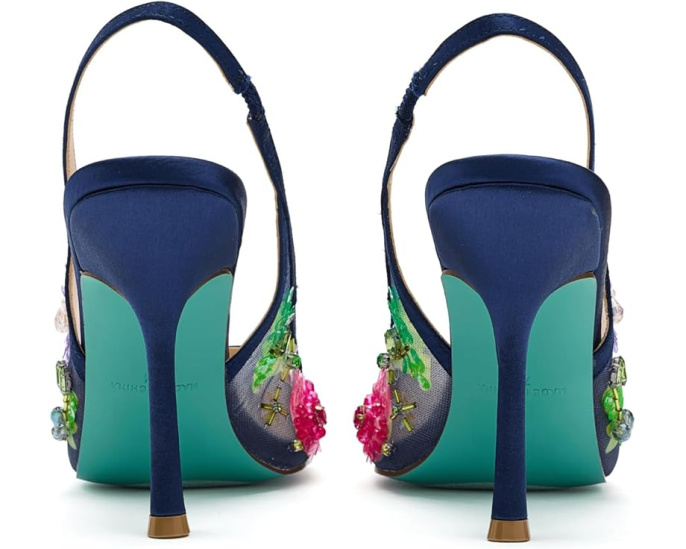 Туфли-лодочки Eddie с острым мысом и стрейч-эластиком от Blue by Betsey Johnson