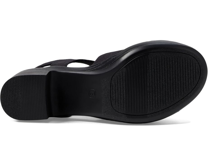 Босоножки Bzees Everly Strappy на блочном каблуке с технологией Cloud