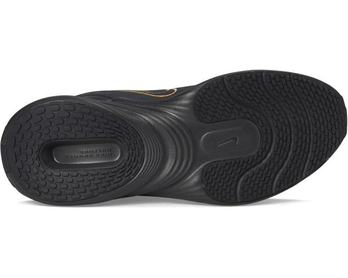 Повседневные кроссовки Nike Uplift SC с дышащим верхом