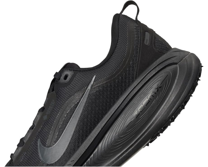 Беговые кроссовки Nike Vomero 18 с мембраной GORE-TEX