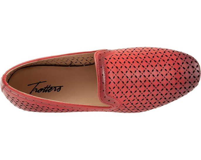 Лоферы Trotters Ginger с перфорацией и низким каблуком