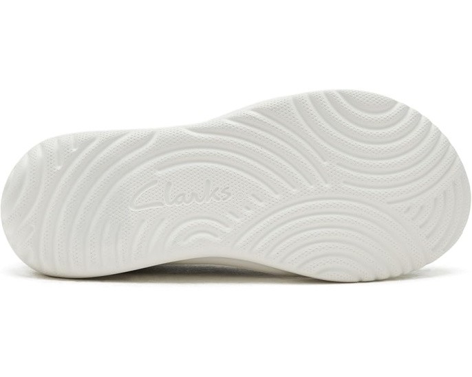 Обувь Clarks Cloudsteppers Solevana Weave с вязаным верхом и стелькой Pillowsoft