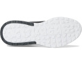 Кроссовки Nike Air Max Bia с сетчатым верхом и амортизацией Max Air в пятке