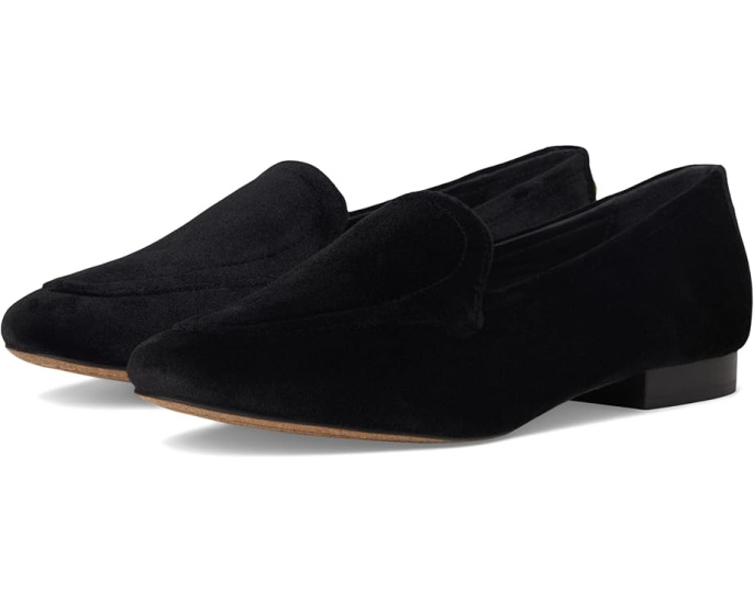 Лоферы Cintha с миндалевидным носком и логотипом Vince Camuto