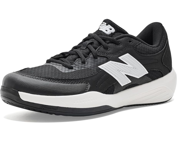 Кроссовки New Balance 696v7 теннисные для корта