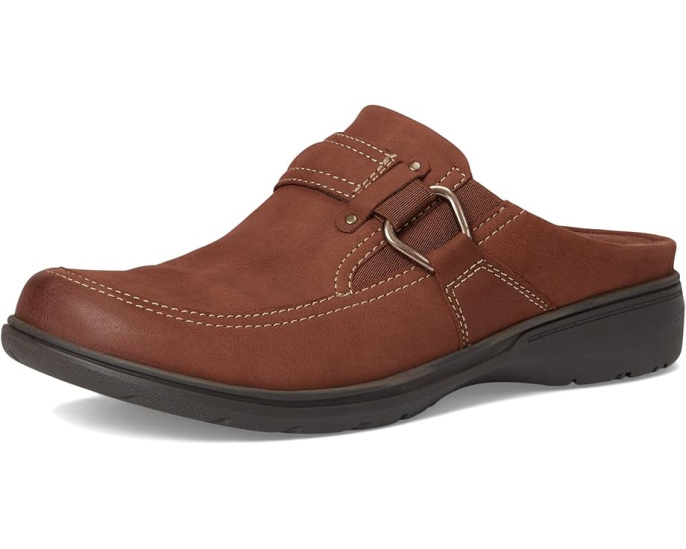 Слипоны Clarks Carleigh Viola из кожи с эластичной вставкой и фурнитурой