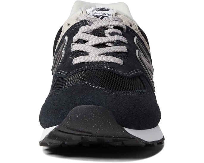 Кроссовки New Balance 574 Core с переработанными материалами и амортизацией EVA