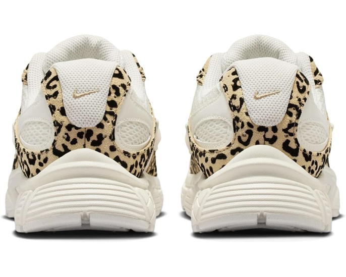 Кроссовки Nike V5 RNR Suede из замши и сетки