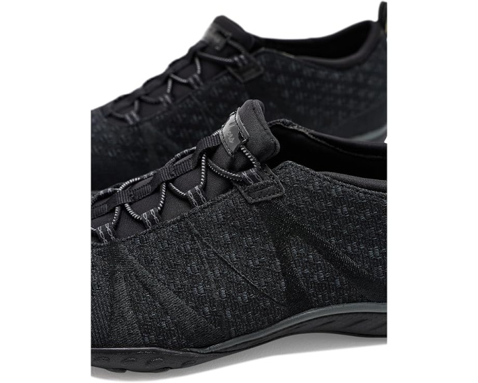 Кроссовки Skechers Relaxed Fit Breathe Easy Sere-Knitty черные