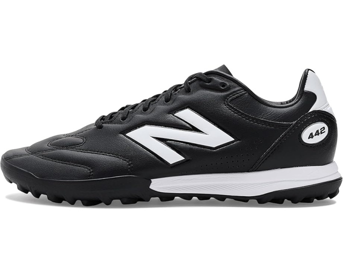Бутсы футбольные New Balance 442 Pro TF v3 с кожаным верхом